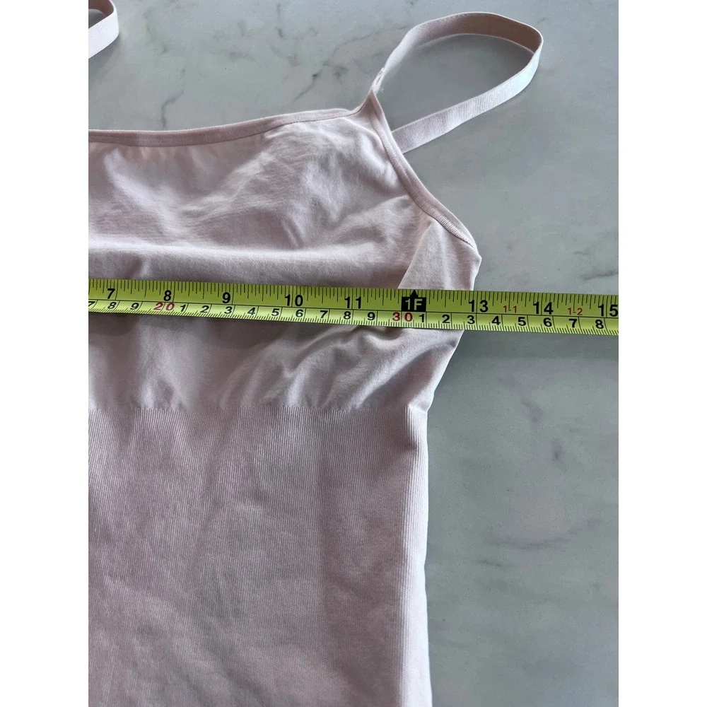 Assets by Spanx Women XL Nude Smoothing‎ Shapewear Camisole Tank Top 10024R